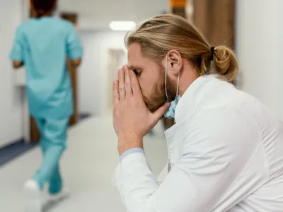 Medic - Foto: freepik (rol ilustrativ)