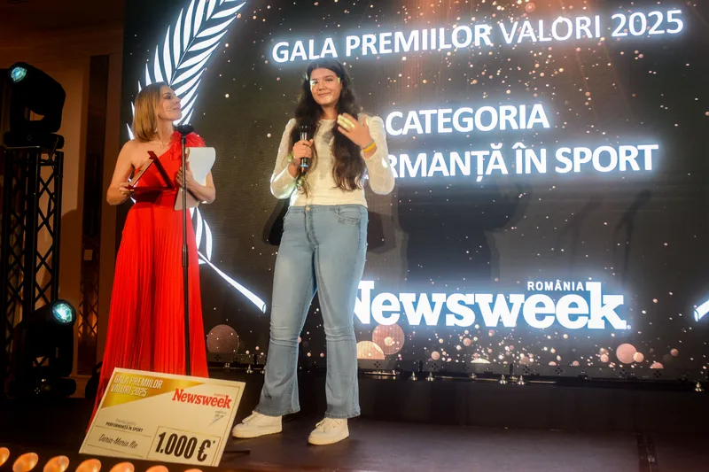 Daria Maria Ilie, 13 ani, a primit Premiul pentru Performanță în Sport Foto: Răzvan Vălcăneanțu