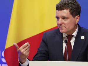 Nicușor Dan și-a depus declarația de avere, în care le-a trecut și pe cele 400 de persoane care l-au împrumutat în campanie