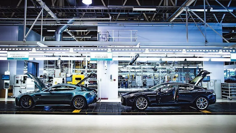 Pe linia de la Gaydon sunt produse concomitent patru modele 