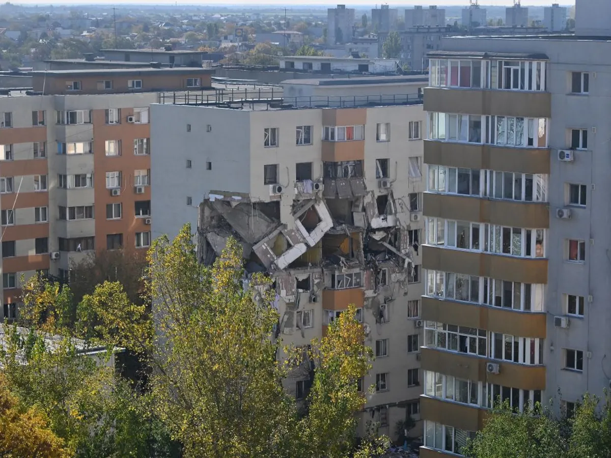 Urmările exploziei de la blocul din Calea Rahovei - Foto: INQUAM PHOTOS/Alex Nicodim