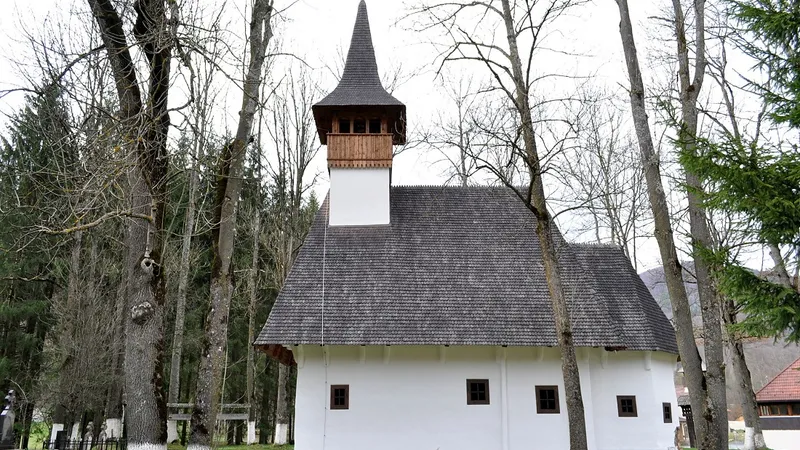 Biserica de la Lupșa - Foto: Apuseni.info