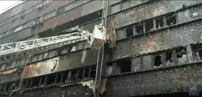 Cei doi minori acuzați pentru incendiul devastator din Constanța au dat vina unul pe celălalt/FOTO: Youtube