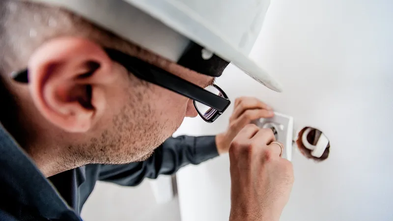 Un furnizor de energie din România cere 231.000.000 lei despăgubiri după plafonarea prețului la CCR - Foto: Pixabay.com (rol ilustrativ)