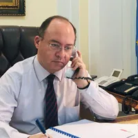 Ministrul român de Externe, Bogdan Aurescu, sună cu taxă inversă/FOTO: mae.ro