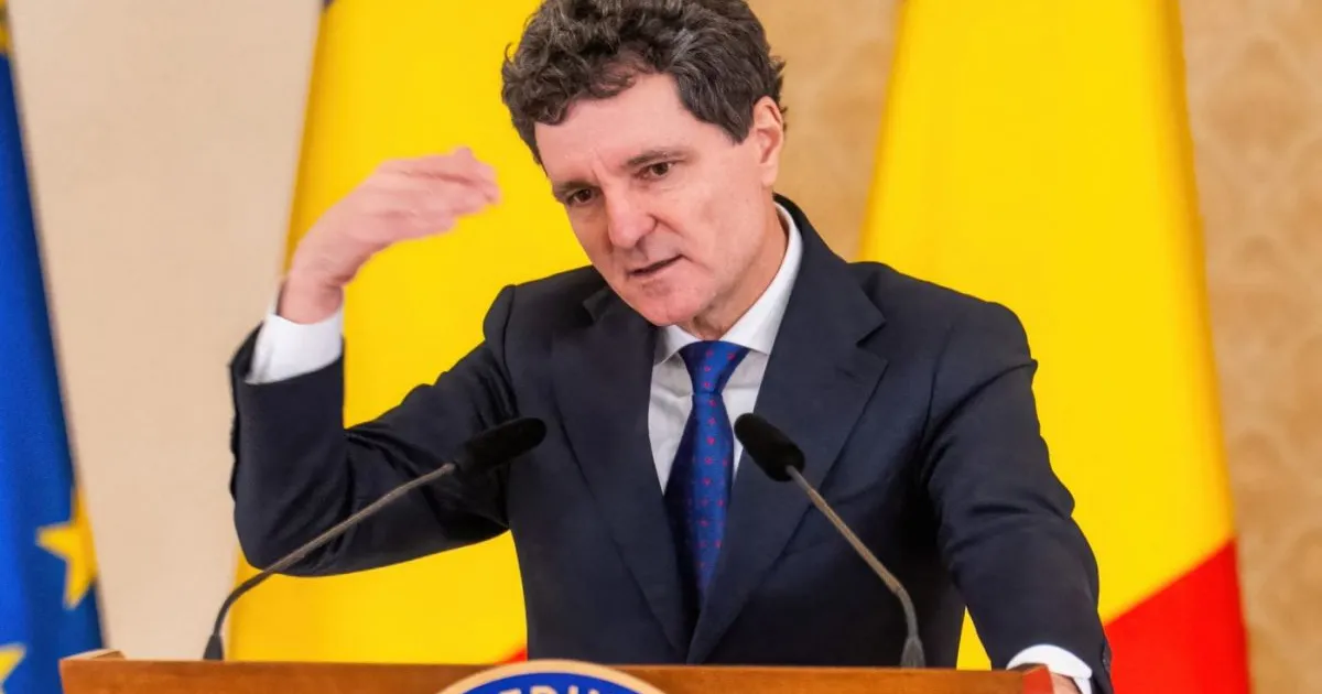 Nicuşor Dan va prezenta în Parlament Strategia Naţională de Apărare a Ţării • Newsweek România