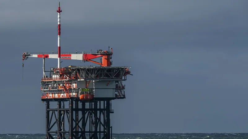 Trump a cerut ca Exxon Mobil să revină la proiectul rusesc de petrol și gaze Sakhalin-1 - Foto: Profimedia Images (imagine cu rol ilustrativ)