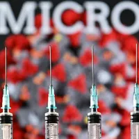 Omicron se răspândește ca un foc de sub control. Virusul a infectat, deja, 89 de ţări / bloomberg