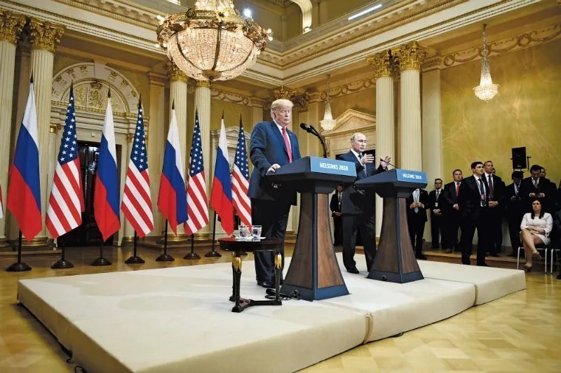 Trump cu Putin la conferinţa lor comună de presă de la Helsinki, din luna iulie, când preşedintele american a creditat negările liderului rus de imixtiune în alegeri