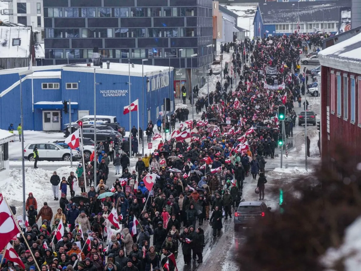 Manifestaţie a groenlandezilor, în centrul Nuuk, spre Ambasada SUA, contra politicii Americii lui Trump - Foto: Profimedia Images