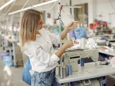 Probleme în industria textilă. Un cunoscut brand a dat faliment. Firma are datorii de 1.300.000 € - Foto: freepik (rol ilustrativ)