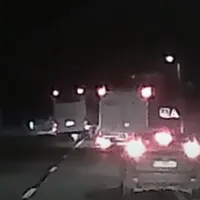 Cursa nebună a unui șofer de autocar pericol public a fost filmată de un al conducător auto Foto: Gherla Info