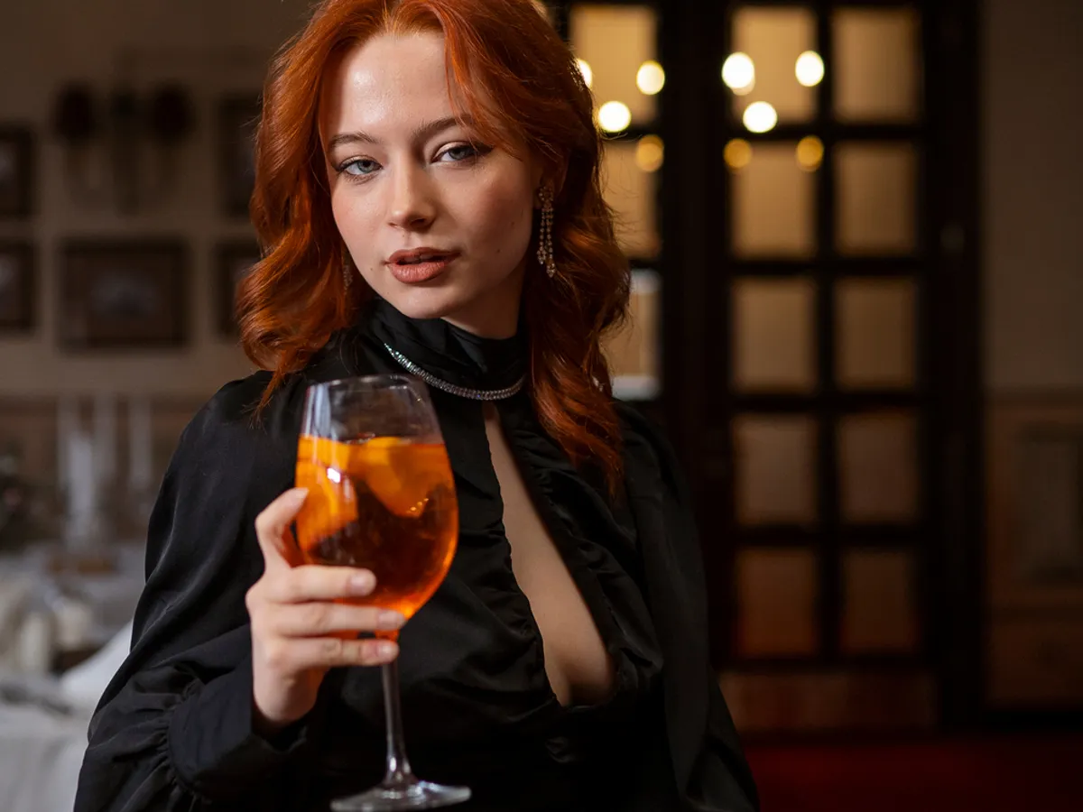 „Indicele Aperol Spritz”: Unde bei cel mai ieftin cocktail în Europa? România nu apare, dar ar trebui