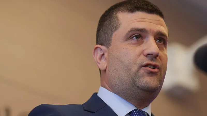 Radu Miruţă, ministrul Economiei - Foto: INQUAM PHOTOS/George Călin