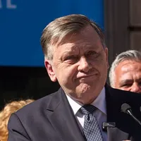 De ce este nemulţumit Crin Antonescu de felul în care i se face campanie electorală? - Foto: Profimedia Images