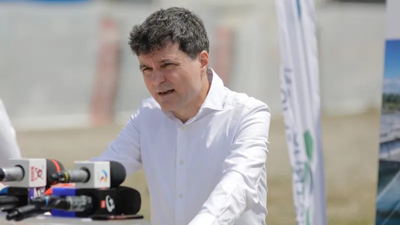 Nicuşor Dan ordonă anchetă privind vatmanii - Foto: INQUAM PHOTOS / George Călin