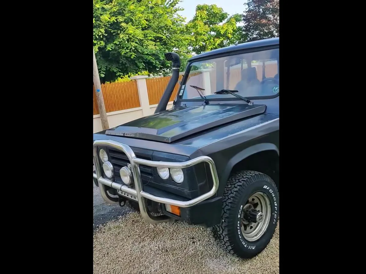Cum arată un Aro 244 de 28 de ani al unui colonel din Franța - Foto: captură video