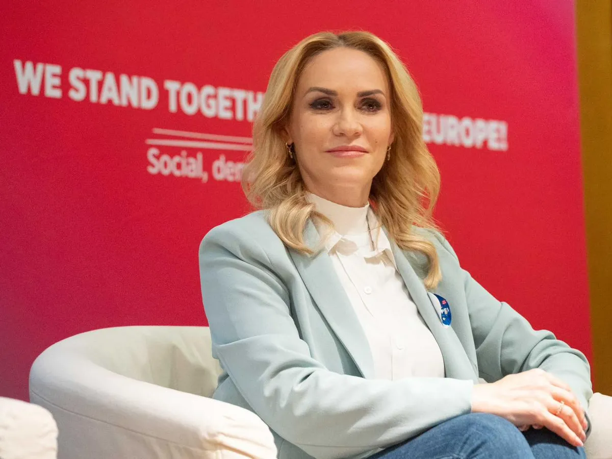 Gabriela Firea, susținută în campanie de Nadia Comaneci: - Foto: Facebook/ Gabriela Firea