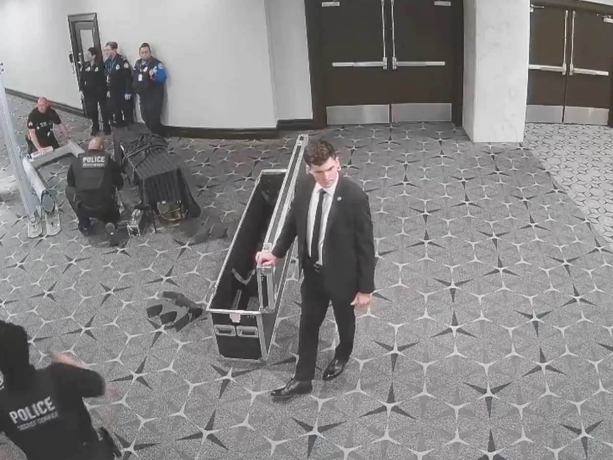 VIDEO Cum a trecut atentatorul cu o pușcă prin dispozitul de securitate al lui Trump? A durat 4 secunde