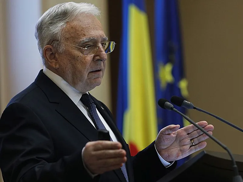 Guvernatorul BNR Mugur Isărescu, la prezentarea Raportului trimestrial privind inflaţia - Foto: INQUAM PHOTOS/Malina Norocea