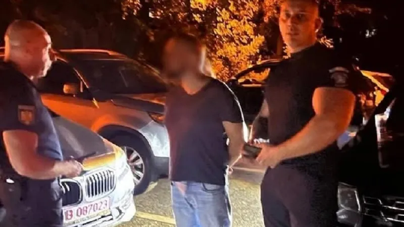 Bărbat care scrisese pe gardul unei grădinițe, prins de Poliția Locală - Foto: Primăria Sectorului 6