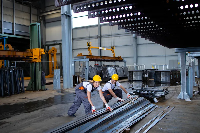 Fabrică - Foto: Freepik (Imagine cu rol ilustrativ)