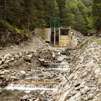 România riscă un infringement dacă schimbă limitele ariilor protejate pentru a se face hidrocentrale. / Foto: natgeo.ro