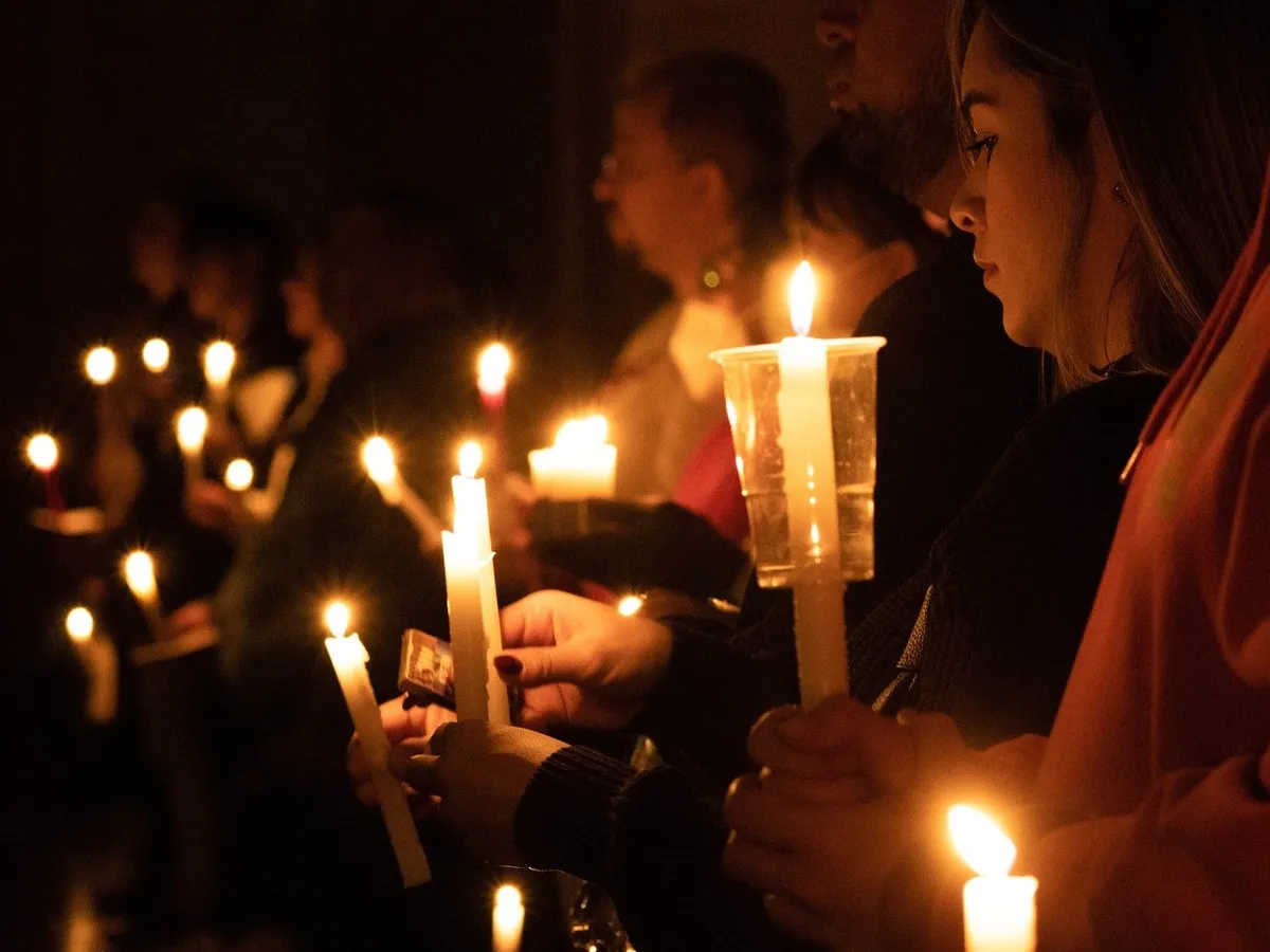 Ce să faci cu lumânarea de la Înviere? O poți folosi și în alte zile din an. Ce spune tradiția? - Foto: Freepik (rol ilustrativ)