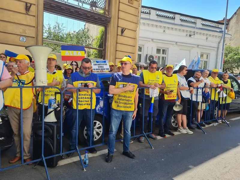 Profesorii pun tunurile pe Bolojan și amenință cu protestele. Ce îi cer premierului? - Foto: Facebook/  Federaţia Sindicatelor din Educaţie „SPIRU HARET”