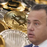 Fostul minstru al Educației, Liviu Pop, a investit mii de € în criptomonezi românești. A pierdut tot - Foto: INQUAM PHOTOS / Octav Ganea
