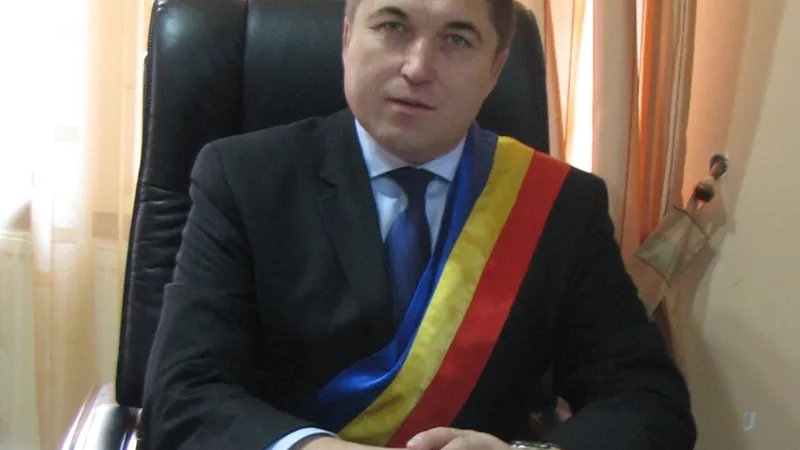 El este primarul „independent”. Sursa: botosaneanul.ro