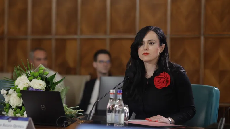 Cum iei sute lei in plus la pensie chiar daca nu ai lucrat pentru ei? Ce zice ministrul muncii? - Foto: INQUAM PHOTOS / George Călin