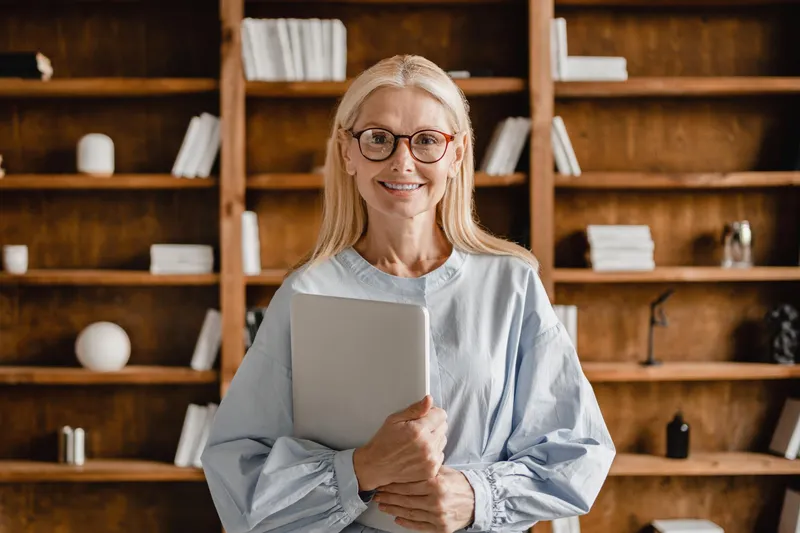 Pensionară la pensie - Foto. Freepik