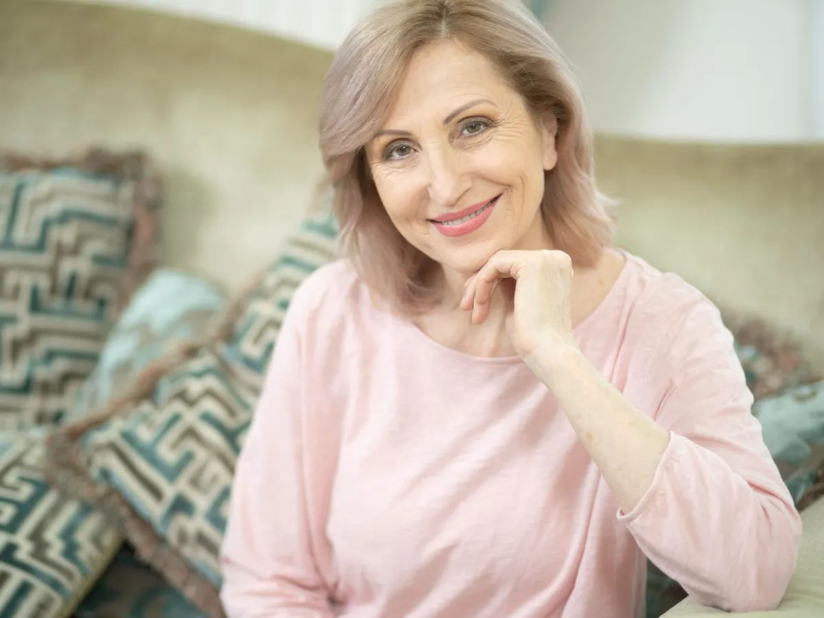 Pensionară la pensie - Foto: Freepik