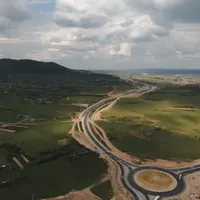 Autostrada Sibiu-Pitești mai așteaptă. Turcii consiliați de Ponta, dar și statul, întârzie proiectul - Foto: captură video