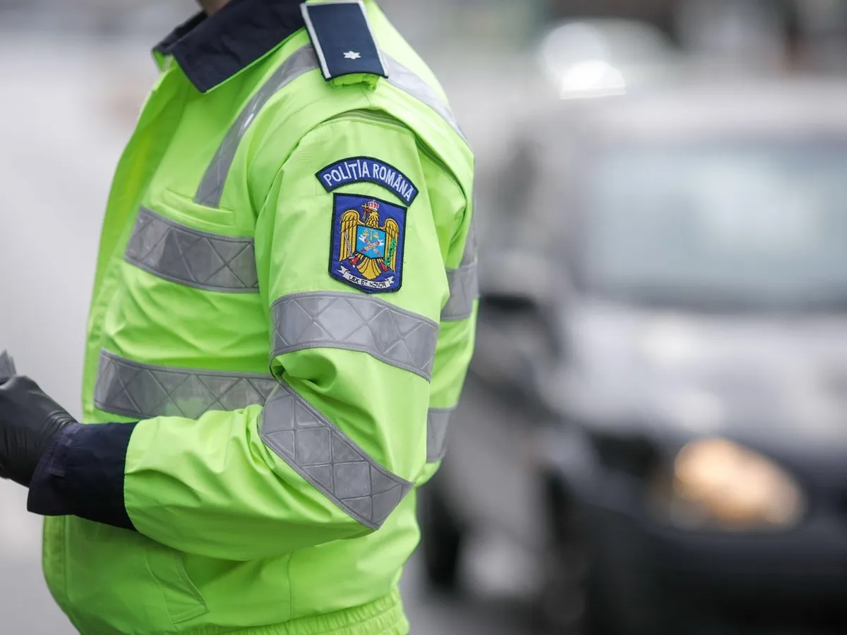 Un șofer a fost oprit cu focuri de armă de către polițiști. Motivul pentru care a fugit de poliție. Foto: Profimediaimages.ro (Imagine cu caracter ilustrativ)