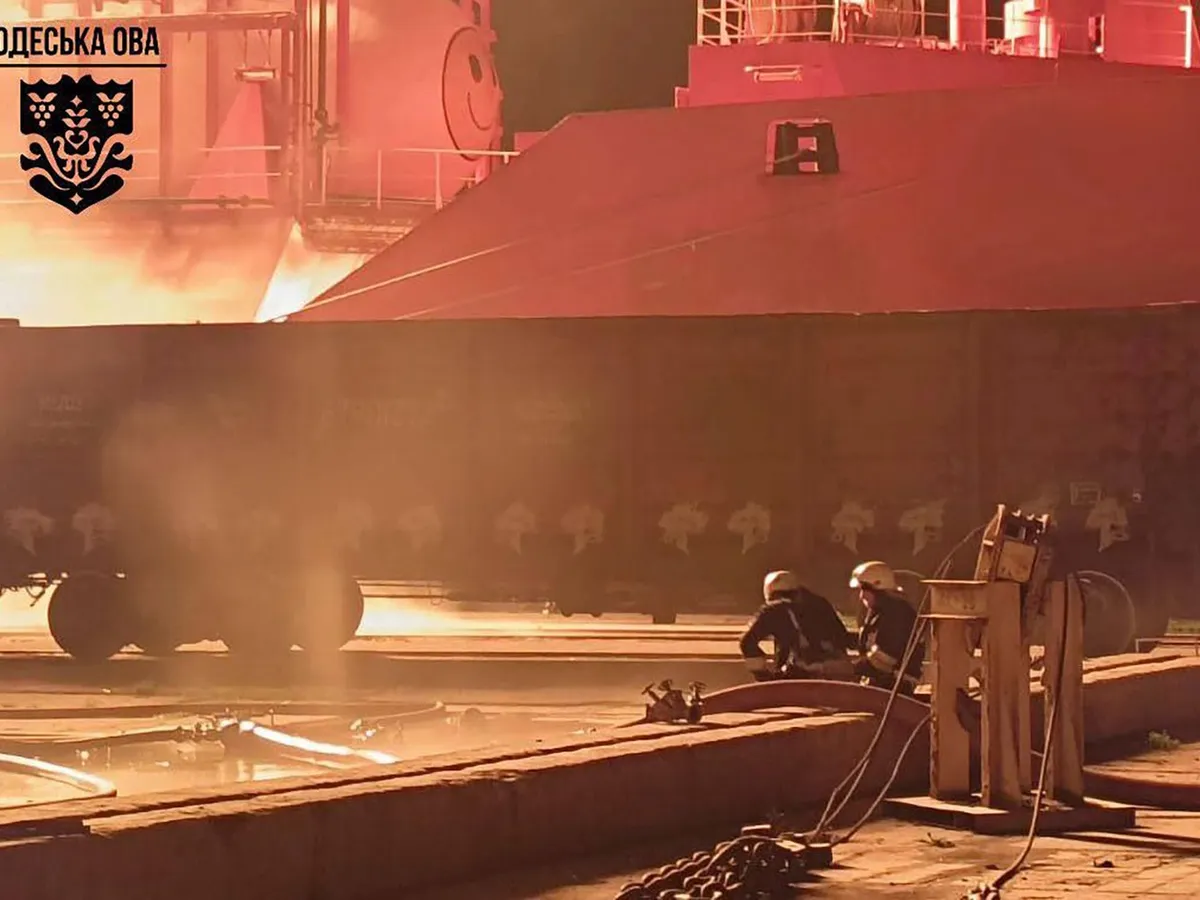 Rusia a atacat portul Izmail din Odesa, avariind mai multe nave civile - Foto: Profimedia Images