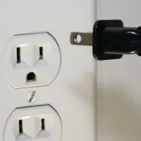 Consumatorii vulnerabili de electricitate  și gaze și-ar putea amâna cu șase luni plata facturilor/FOTO: Unsplash