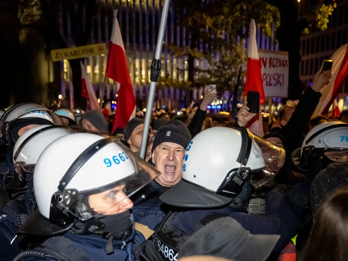 Protest la sediul Tribunalului Constitutional din Polonia - Foto: Profimedia Images (Imagine cu rol ilustrativ)