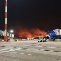 Aeroportul din Palermo, închis din cauza incendiilor - Foto: Profimedia Images