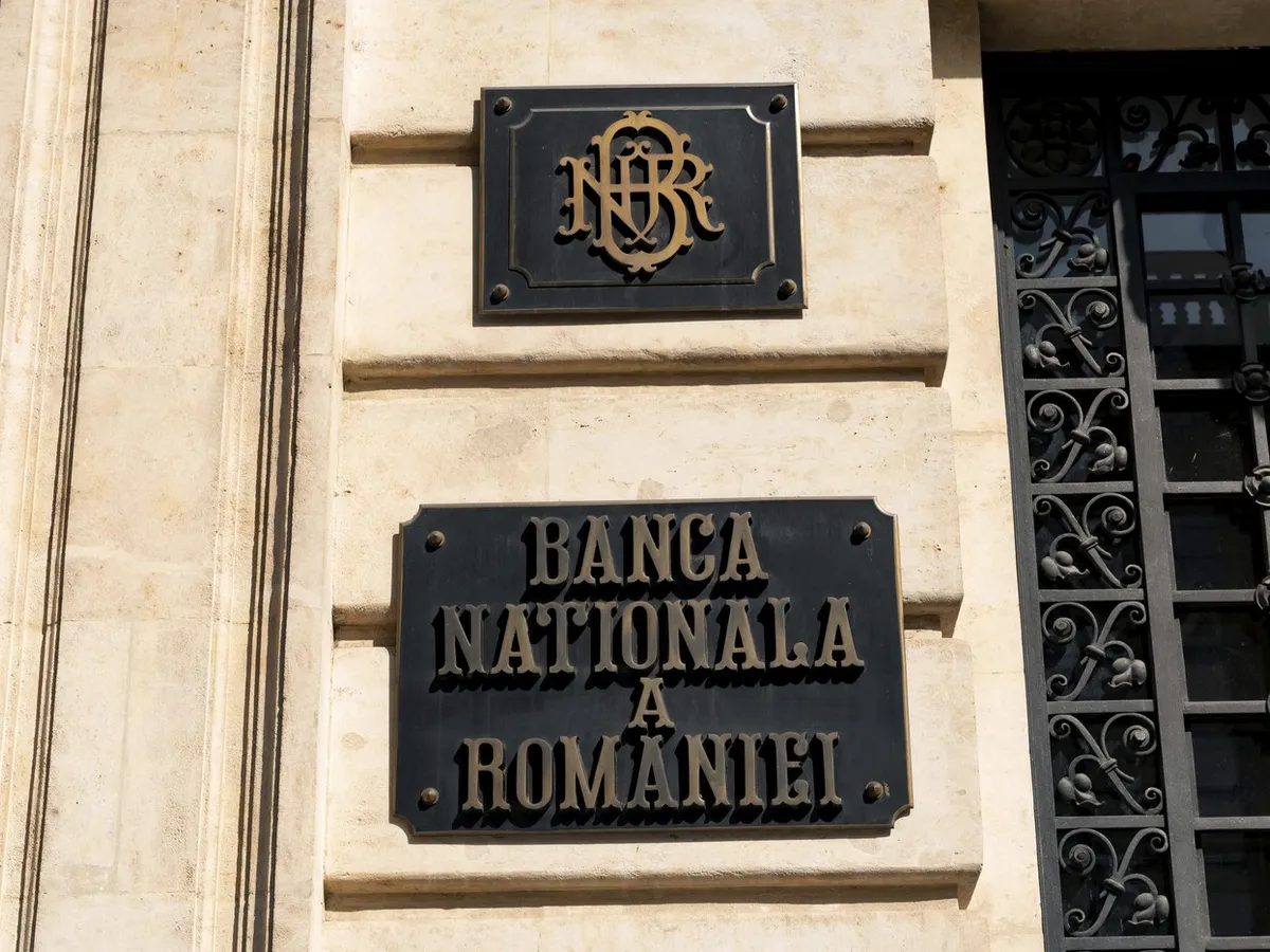 Raport BNR: Dezechilibrele economice și fondurile europene, principalele riscuri pentru România
