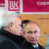 Cum finanțează Putin războiul din România. LukOil vinde benzina cu 30 bani mai ieftin în București / Profimedia