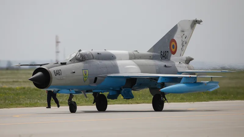 Cum putem transforma vechile MiG-21 în rachete de croazieră. Câte mai avem și ce performanțe ar avea - FOTO: Inquam Photos / George Călin