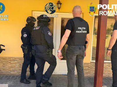 Percheziții - Foto: Poliția Română- DIICOT-Poliția de Frontieră