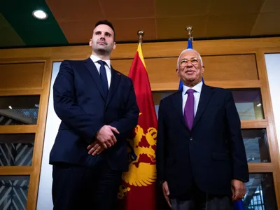 Preşedintele Consiliului European, Antonio Costa, şi premierul Muntenegrului, Milojko Spajic - Foto: Profimedia Images
