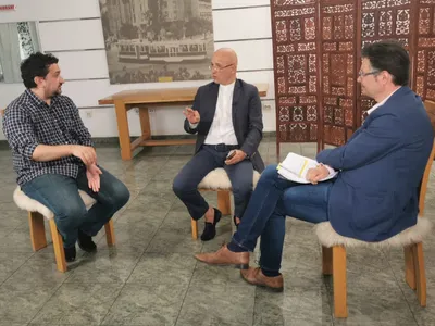 Sabin Orcan, în dialog cu Mădălin Hodor și Mihai Demetriade