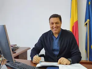 Șerban Nicolae rânjește de fericire/FOTO: facebook.com