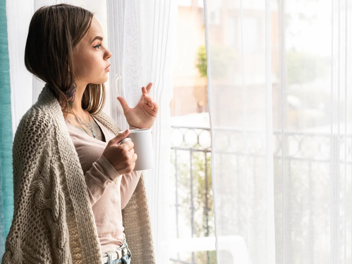 De ce ferestrele trebuie deschise doar la anumite ore? Sfaturl experților. Care e motivul?