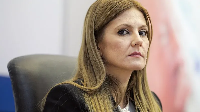 REACȚIE Manager al SUUB, Adriana Nica nu a fost foarte tare deranjată de ministrul Sănătății, Sorina Pintea, care a cerut un control în urma
căreia s-au dat doar niște amenzi.
