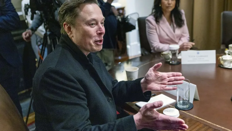 Trump rămâne fără șeful Pentagonului și fără Musk - Foto: Profimedia Images (imagine cu rol ilustrativ)